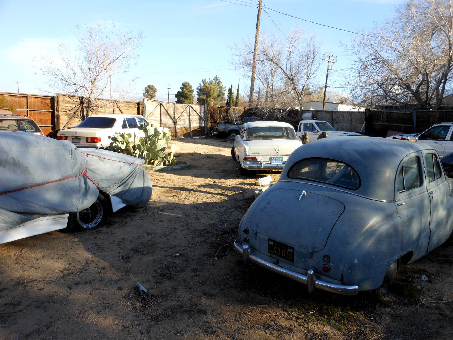 Hier verrosten die Fahrzeuge nicht. Hier verbrennen sie.