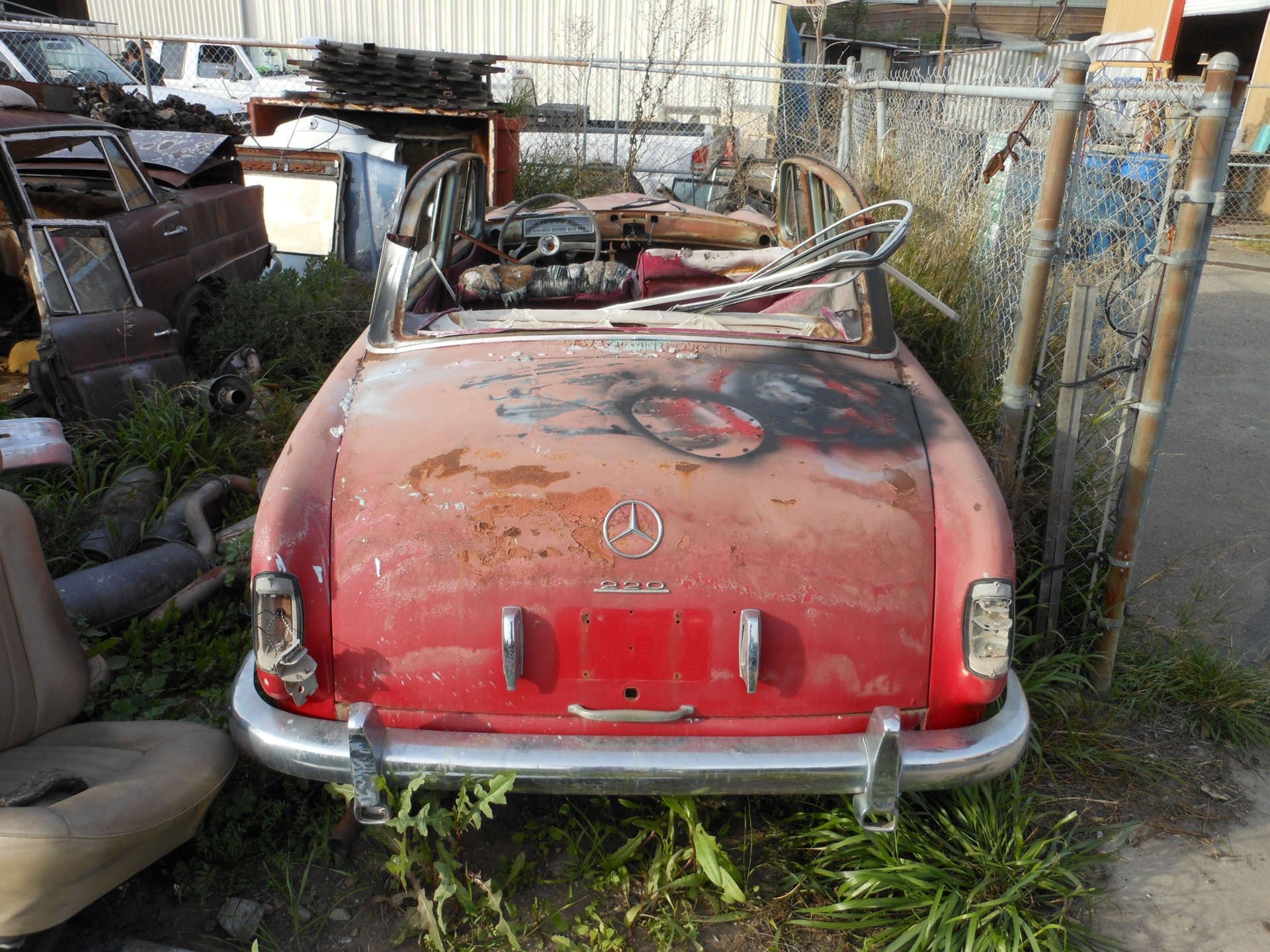 Ponton Teile findet man hier in rauhen Mengen