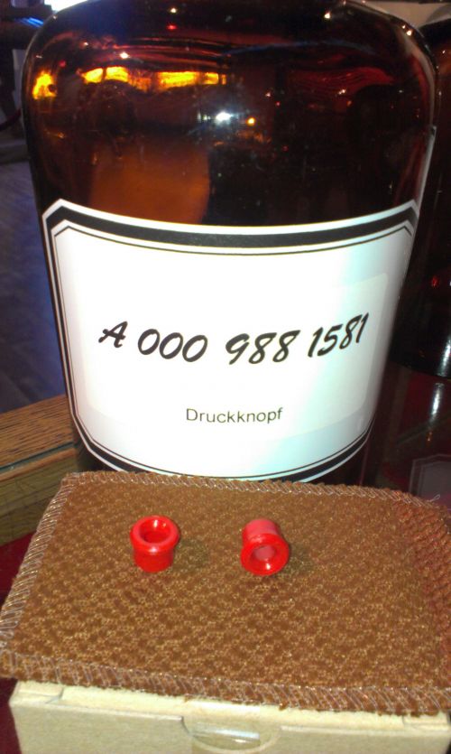 000 988 1581